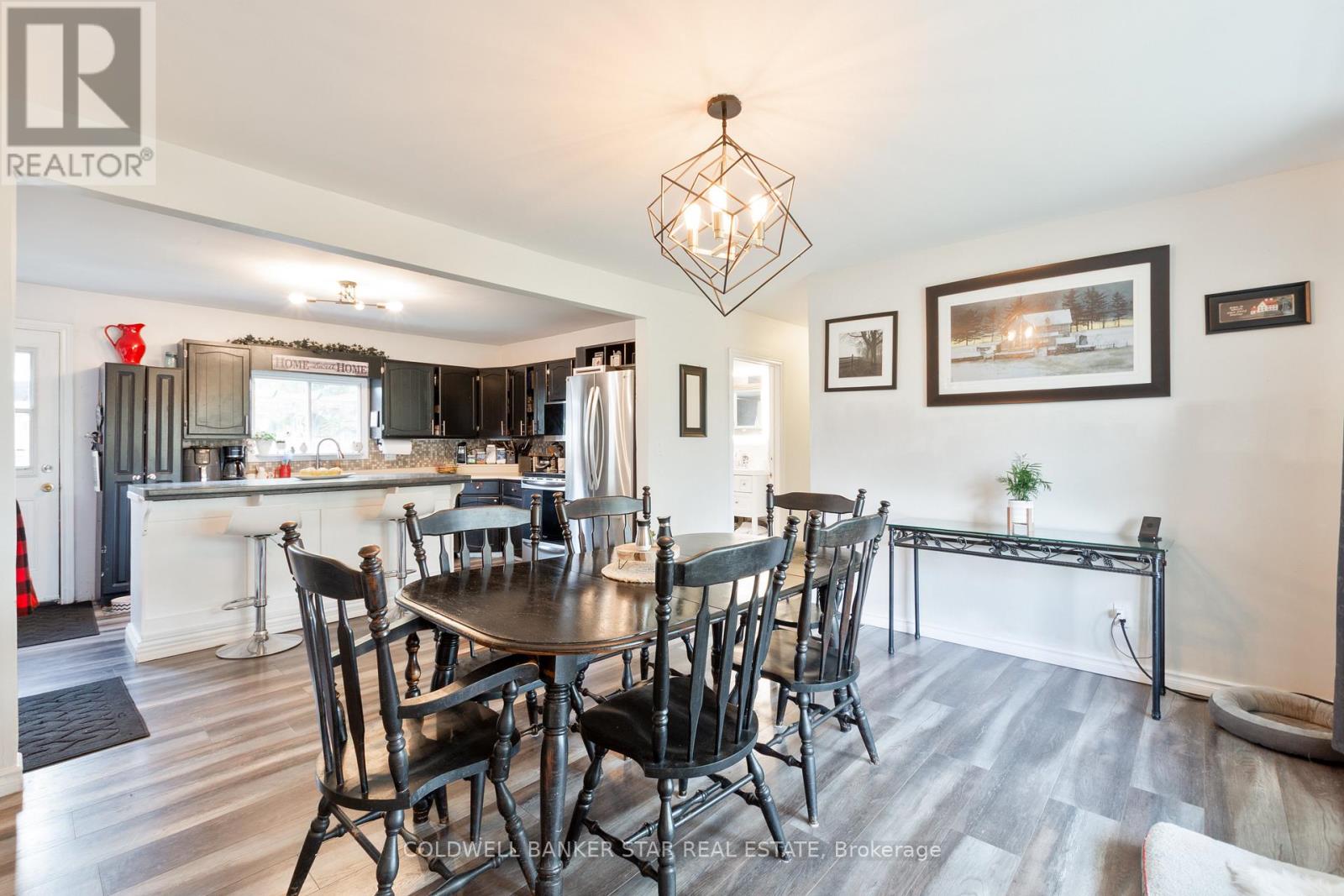 35613 Victoria Street, Southwold, Ontario  N0L 1K0 - Photo 8 - X12475325