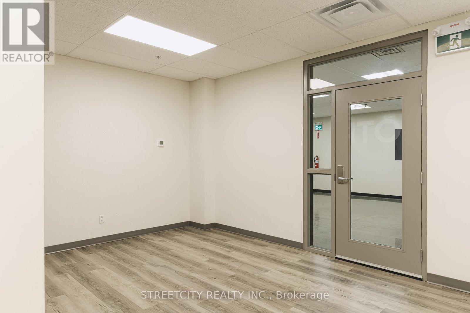 215 - 516 John Street N, Aylmer, Ontario N5H 2B8 - Photo 1 - X12475942