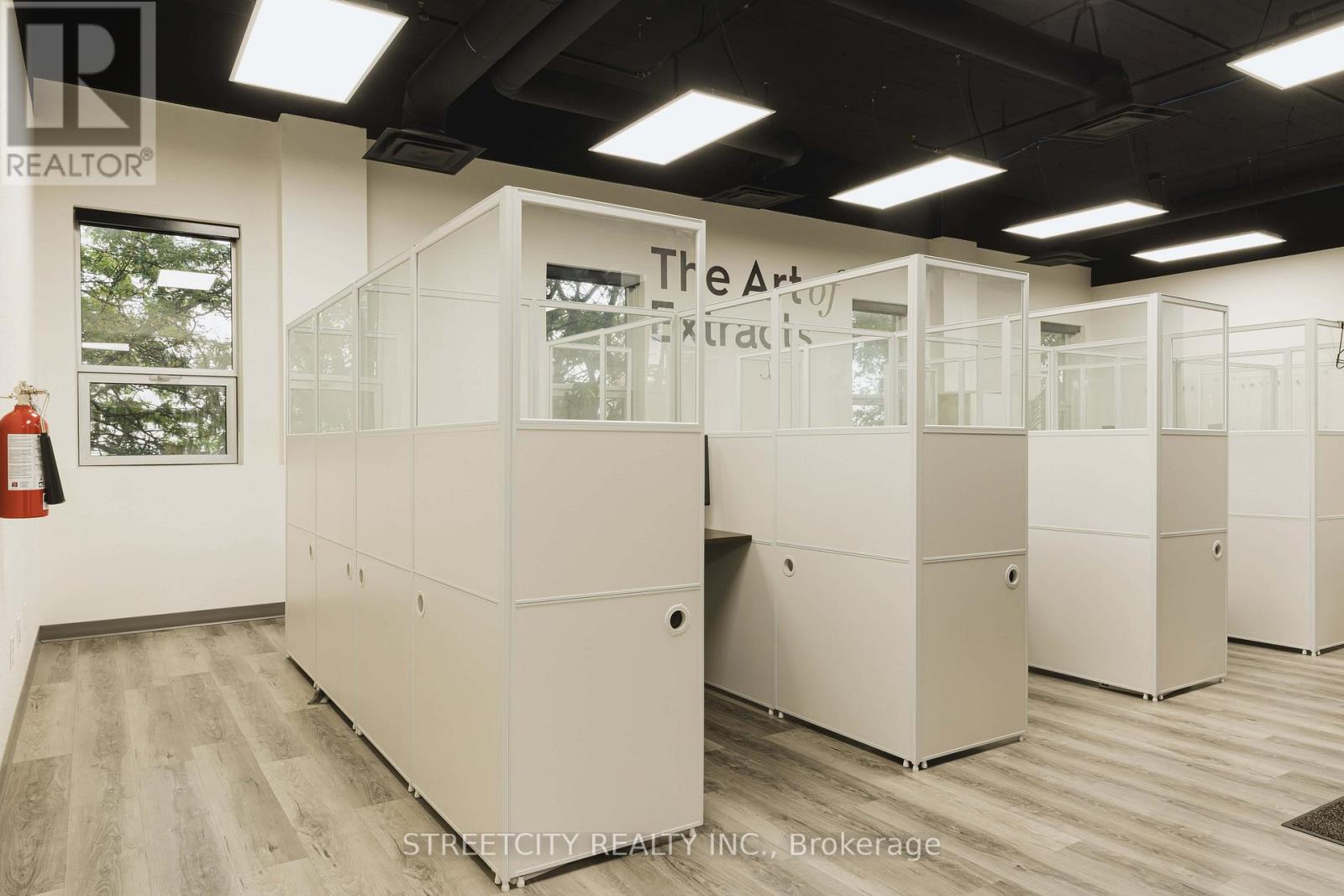 215 - 516 John Street N, Aylmer, Ontario N5H 2B8 - Photo 16 - X12475942