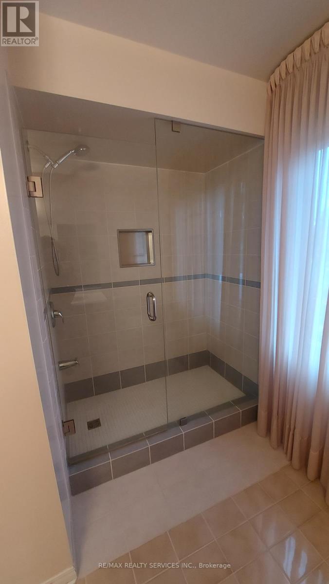 26 Hacienda Court, Brampton, Ontario  L6Z 3J1 - Photo 28 - W12348242