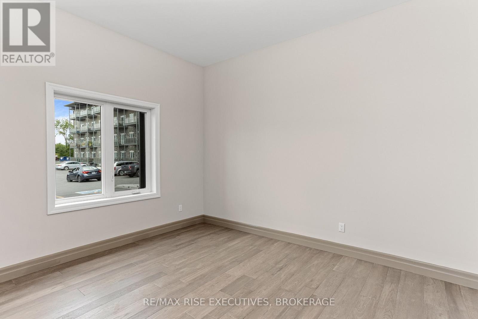 219 - 847 Development Drive, Kingston (South Of Taylor-Kidd Blvd), Ontario  K7M 4W6 - Photo 12 - X12476110