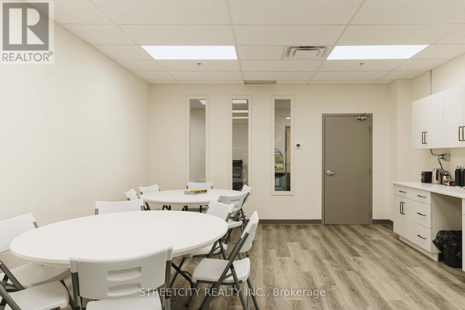 215 - 516 John Street N, Aylmer, Ontario N5H 2B8 - Photo 20 - X12475942