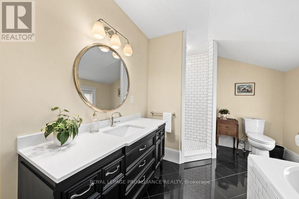 7 Forin Street, Belleville, Ontario  K8N 2H5 - Photo 37 - X12430767