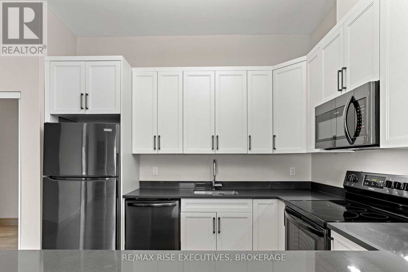 219 - 847 Development Drive, Kingston (South Of Taylor-Kidd Blvd), Ontario  K7M 4W6 - Photo 5 - X12476110
