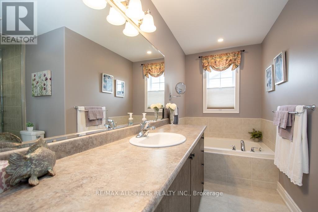 10 Silverbrook Avenue, Kawartha Lakes, Ontario  K9V 0L9 - Photo 23 - X12377263