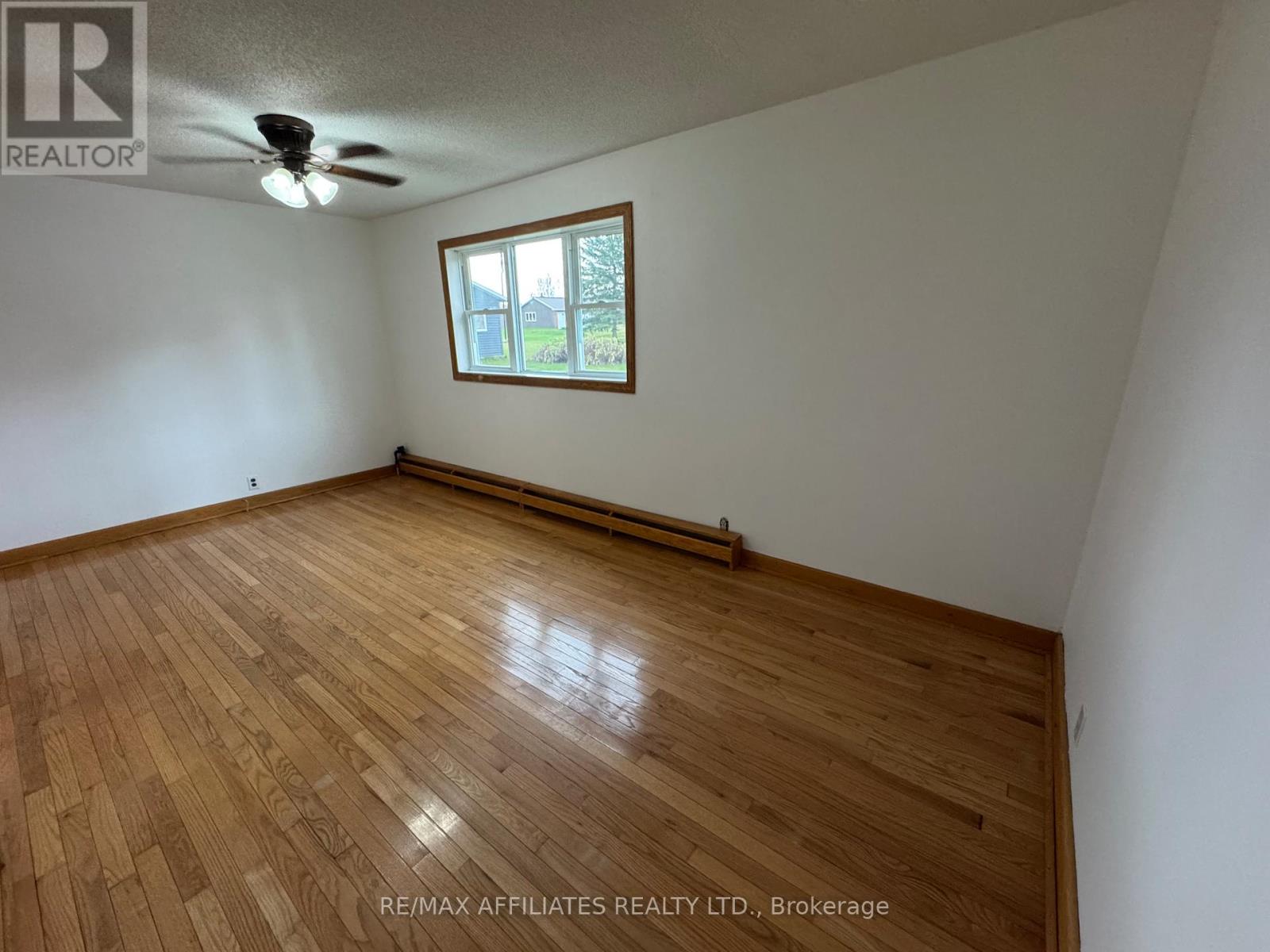 3971 Champlain Street, Clarence-Rockland, Ontario  K0A 1E0 - Photo 13 - X12294150