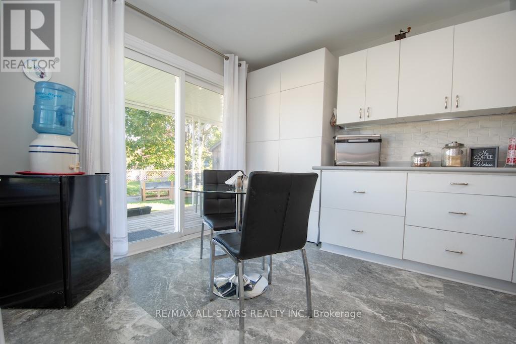 176 Elgin Street, Kawartha Lakes, Ontario  K9V 6B3 - Photo 16 - X12454119