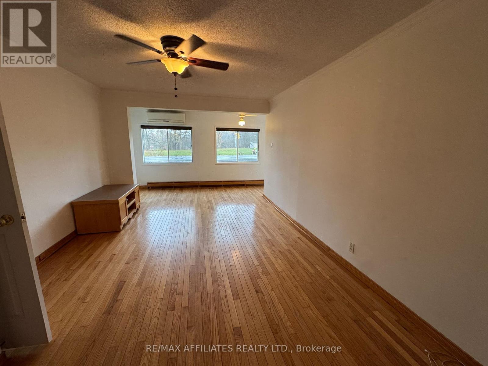 3971 Champlain Street, Clarence-Rockland, Ontario  K0A 1E0 - Photo 5 - X12294150