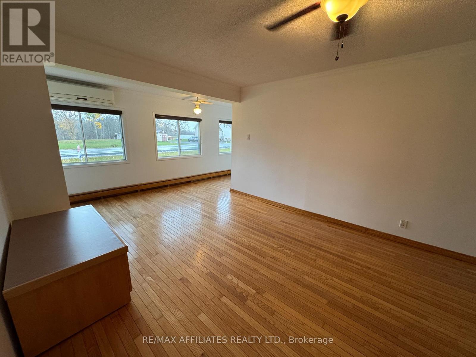 3971 Champlain Street, Clarence-Rockland, Ontario  K0A 1E0 - Photo 6 - X12294150