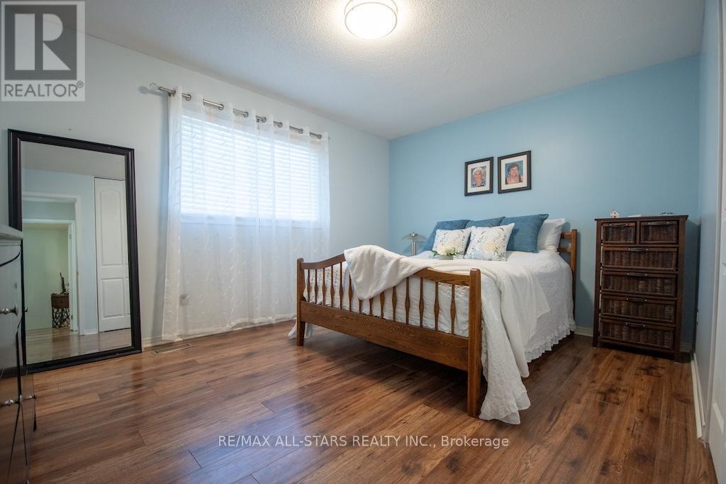 176 Elgin Street, Kawartha Lakes, Ontario  K9V 6B3 - Photo 21 - X12454119