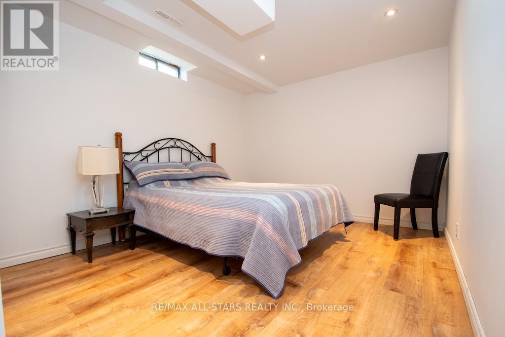 176 Elgin Street, Kawartha Lakes, Ontario  K9V 6B3 - Photo 33 - X12454119