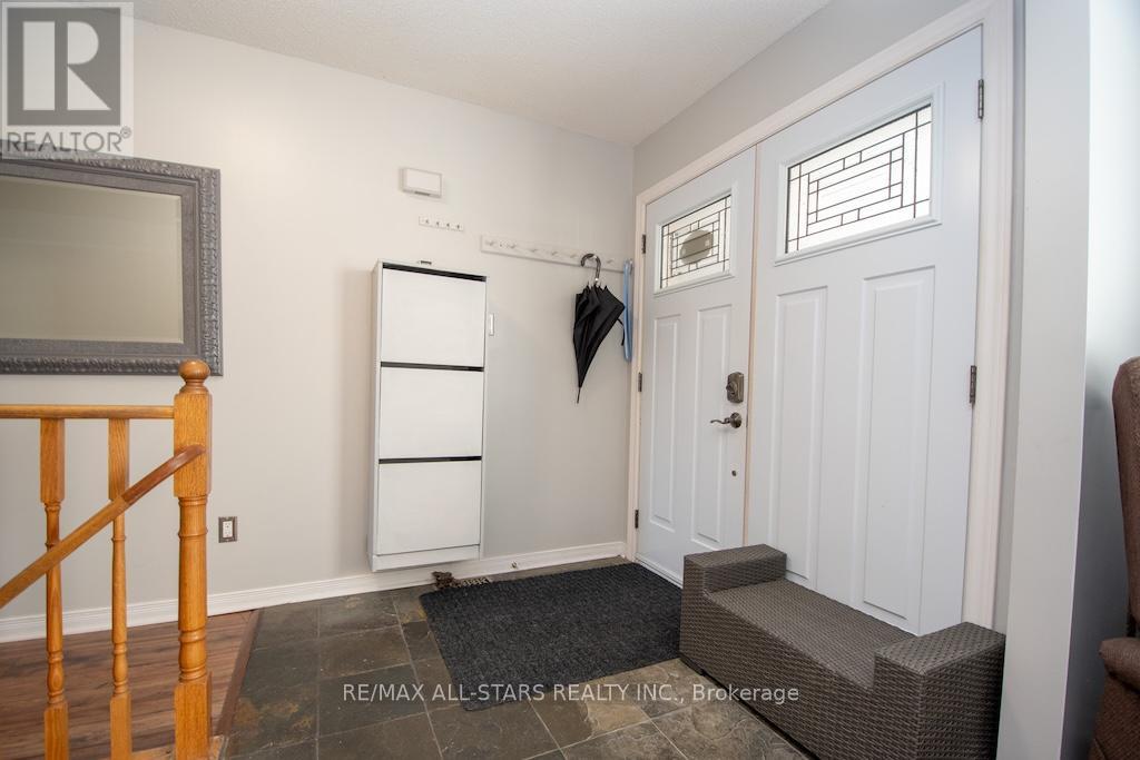 176 Elgin Street, Kawartha Lakes, Ontario  K9V 6B3 - Photo 6 - X12454119