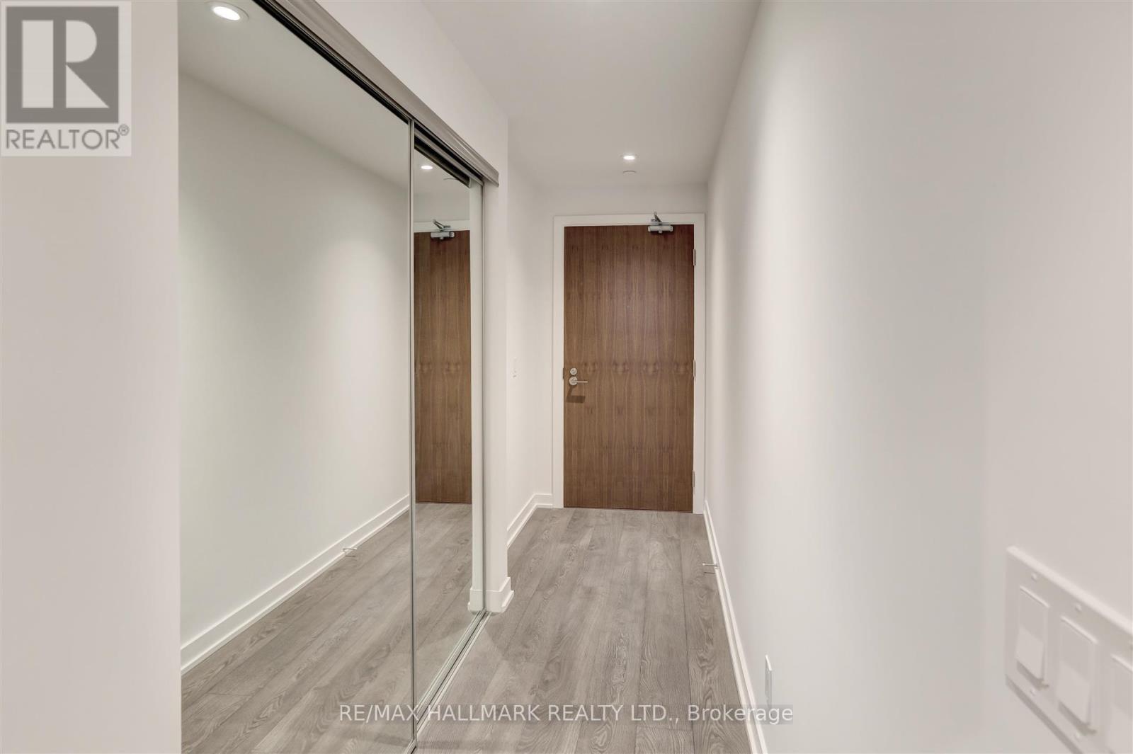 1502 - 1928 Lake Shore Boulevard W, Toronto, Ontario  M6S 0B1 - Photo 8 - W12394444