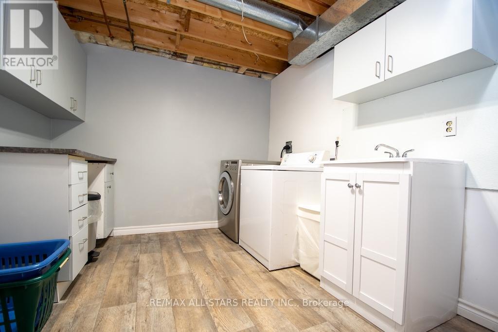 176 Elgin Street, Kawartha Lakes, Ontario  K9V 6B3 - Photo 38 - X12454119
