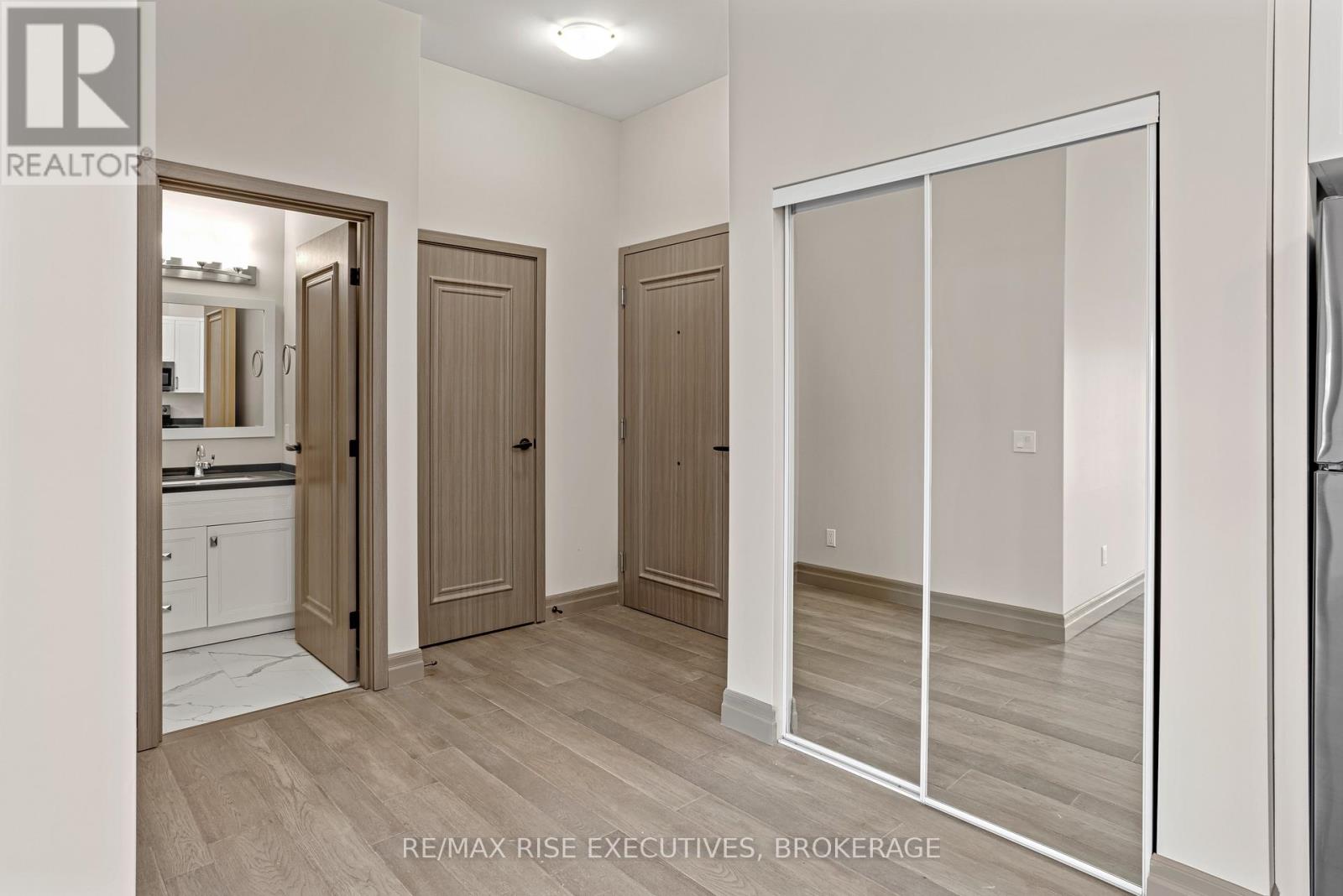 219 - 847 Development Drive, Kingston (South Of Taylor-Kidd Blvd), Ontario  K7M 4W6 - Photo 15 - X12476110