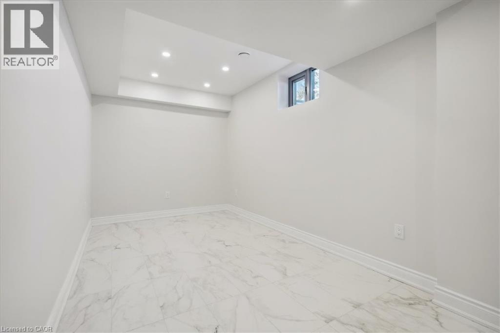 4 Sunrow Gate, Hamilton, Ontario  L8E 5C1 - Photo 42 - 40781552