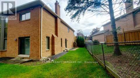 26 Hacienda Court, Brampton, Ontario  L6Z 3J1 - Photo 49 - W12348242