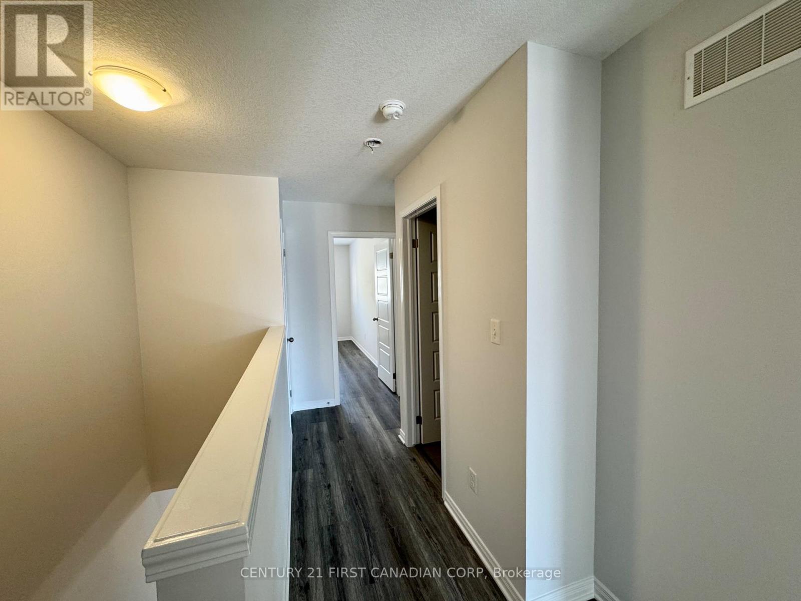46 - 3186 Singleton Avenue, London South, Ontario  N6L 0B8 - Photo 10 - X12476163