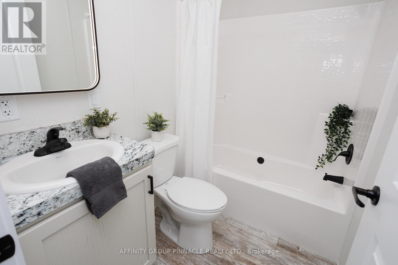 1 Vista Drive, Kawartha Lakes, Ontario  K9V 0H7 - Photo 33 - X12457033