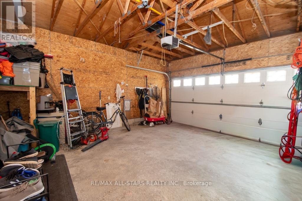 176 Elgin Street, Kawartha Lakes, Ontario  K9V 6B3 - Photo 42 - X12454119