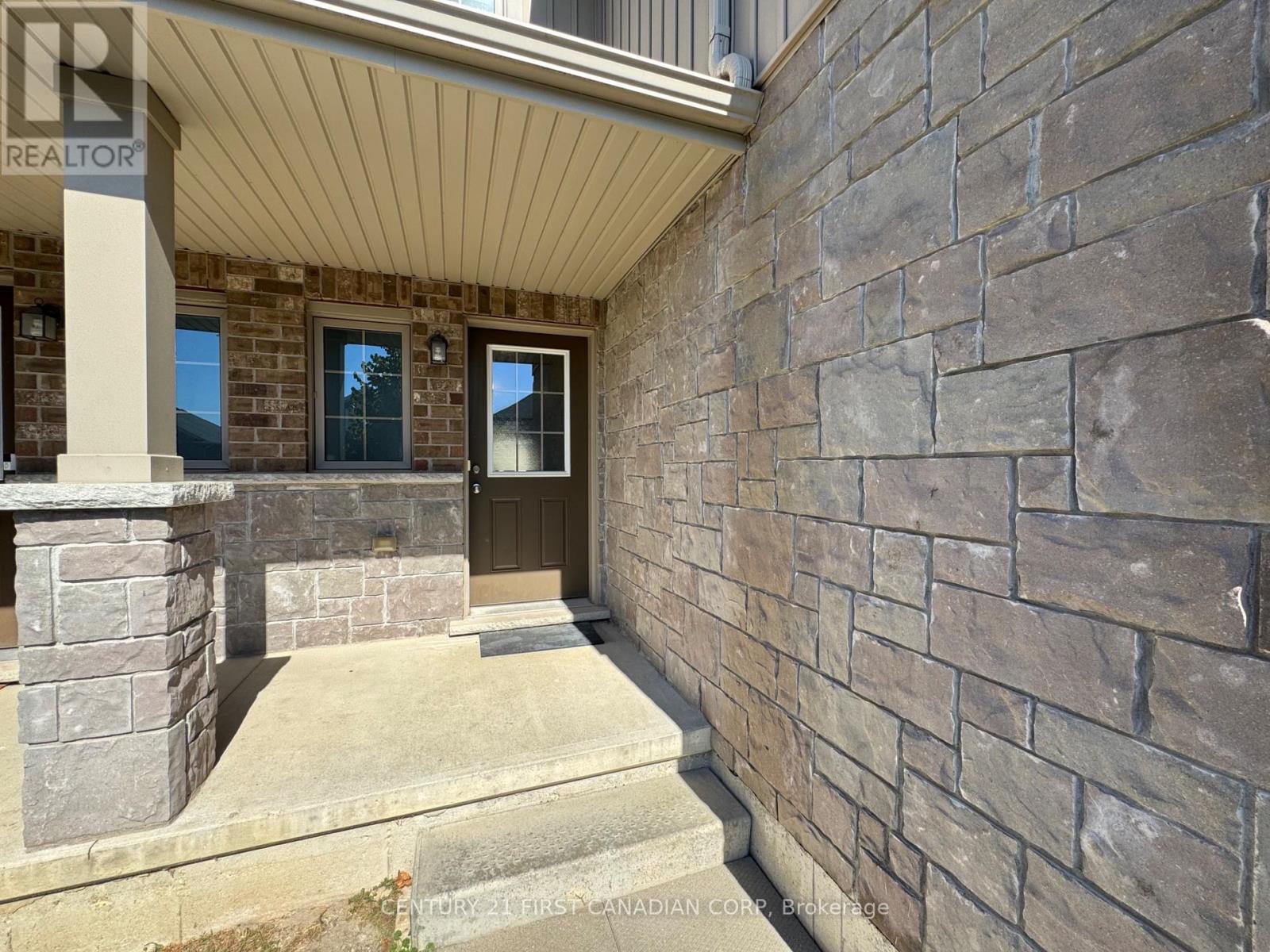 46 - 3186 Singleton Avenue, London South, Ontario  N6L 0B8 - Photo 2 - X12476163