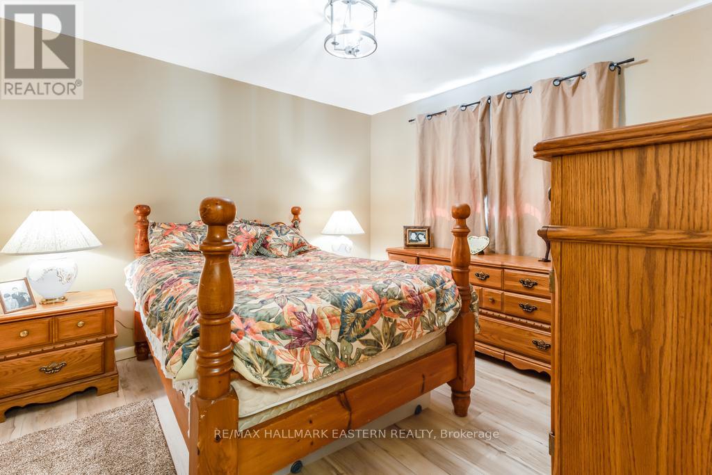 1013 Nicholl's Boulevard, Selwyn, Ontario  K0L 1H0 - Photo 20 - X12457024