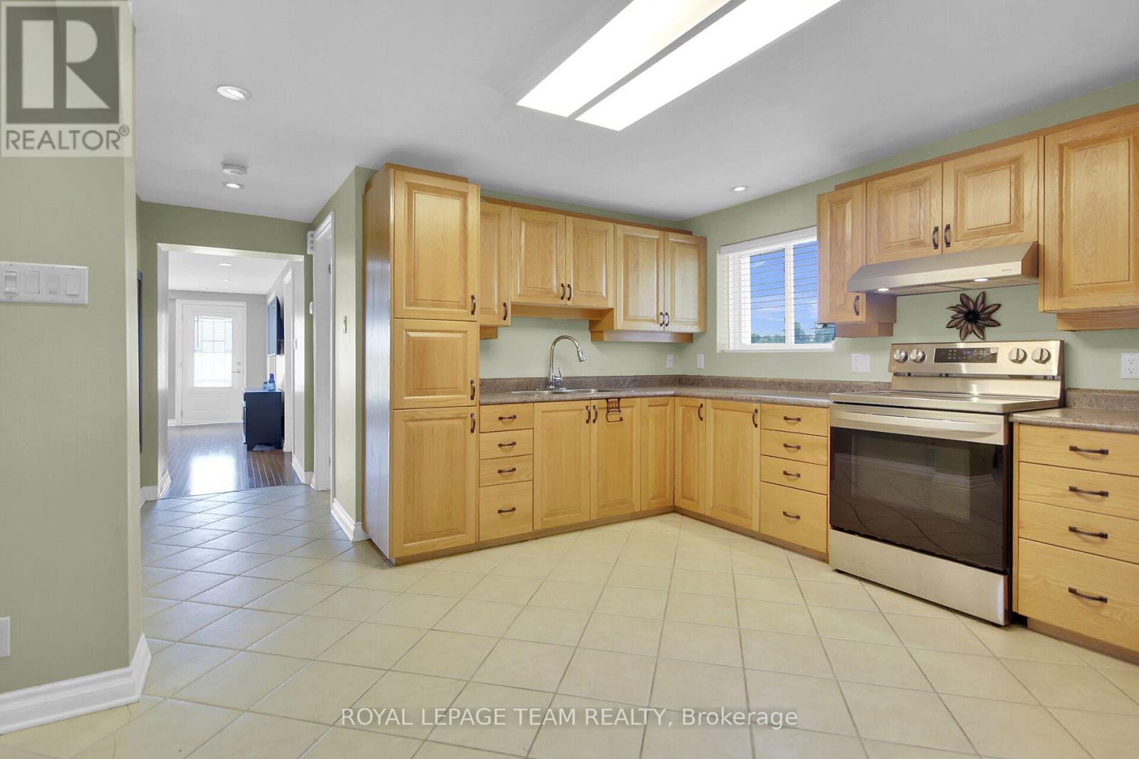 5745 Fourth Line Road, Ottawa, Ontario  K0A 2T0 - Photo 12 - X12466552