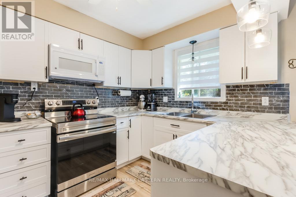 1013 Nicholl's Boulevard, Selwyn, Ontario  K0L 1H0 - Photo 15 - X12457024