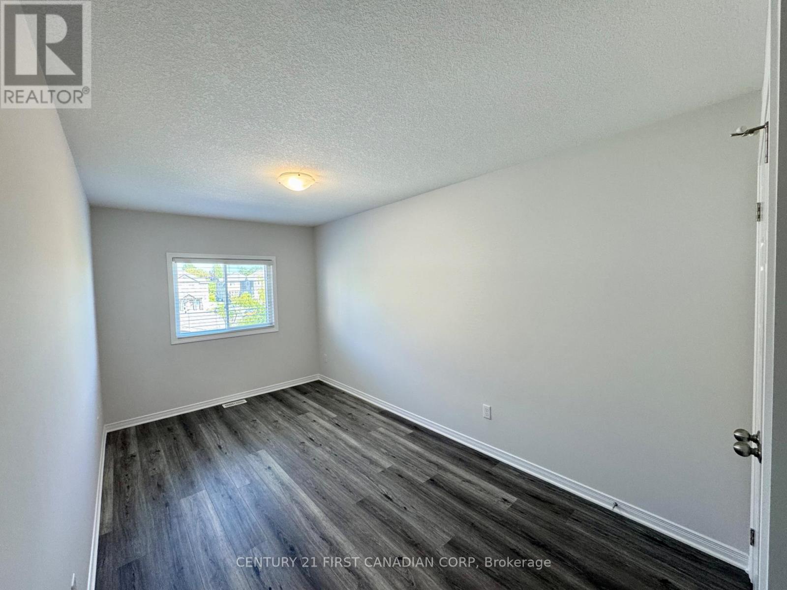 46 - 3186 Singleton Avenue, London South, Ontario  N6L 0B8 - Photo 17 - X12476163