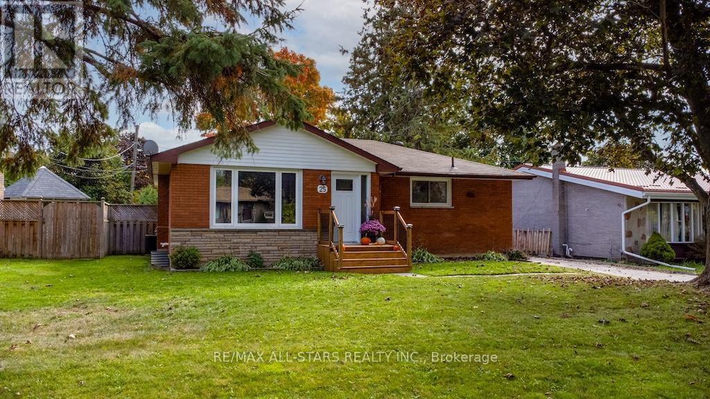25 Maryknoll Avenue, Kawartha Lakes, Ontario  K9V 1A7 - Photo 2 - X12466084