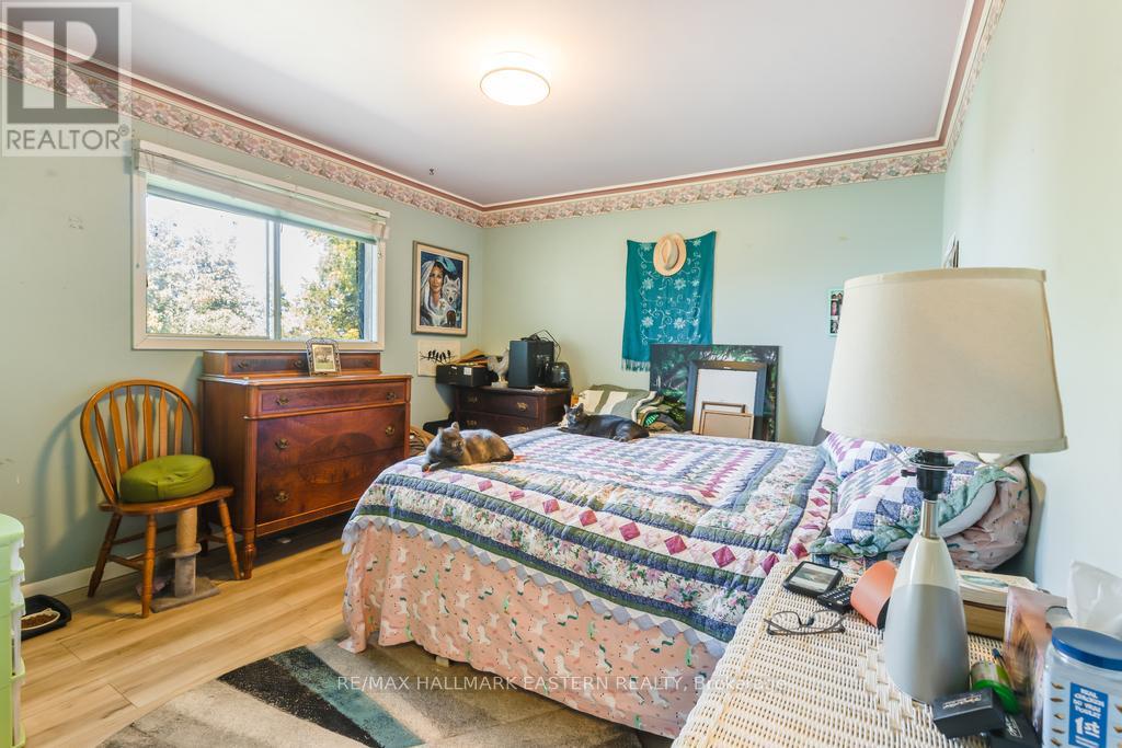 1013 Nicholl's Boulevard, Selwyn, Ontario  K0L 1H0 - Photo 24 - X12457024