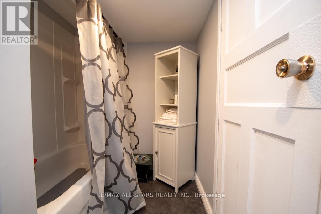 25 Maryknoll Avenue, Kawartha Lakes, Ontario  K9V 1A7 - Photo 30 - X12466084