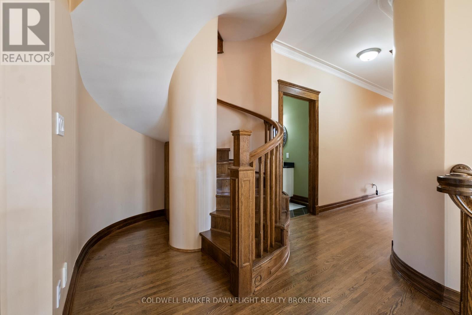 Photo 34 of 50 for 246 Hazelton Lane