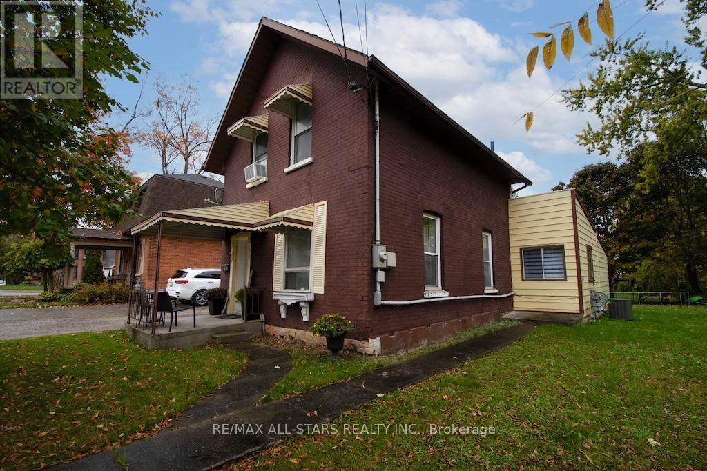 48 Elgin Street, Kawartha Lakes, Ontario  K9V 3W3 - Photo 29 - X12470141