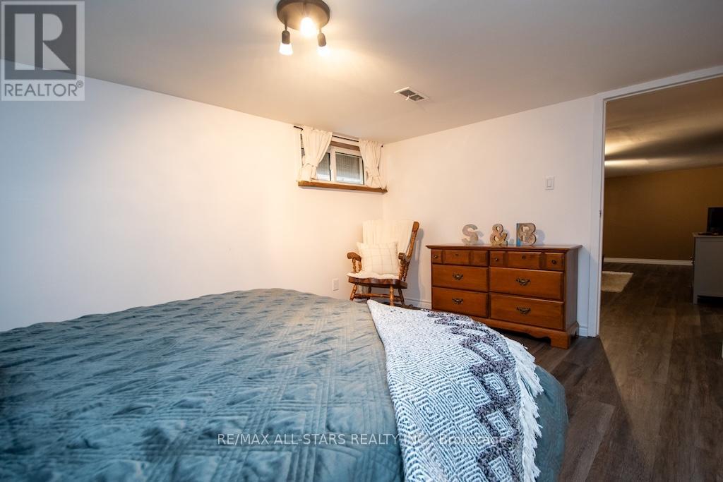 25 Maryknoll Avenue, Kawartha Lakes, Ontario  K9V 1A7 - Photo 32 - X12466084