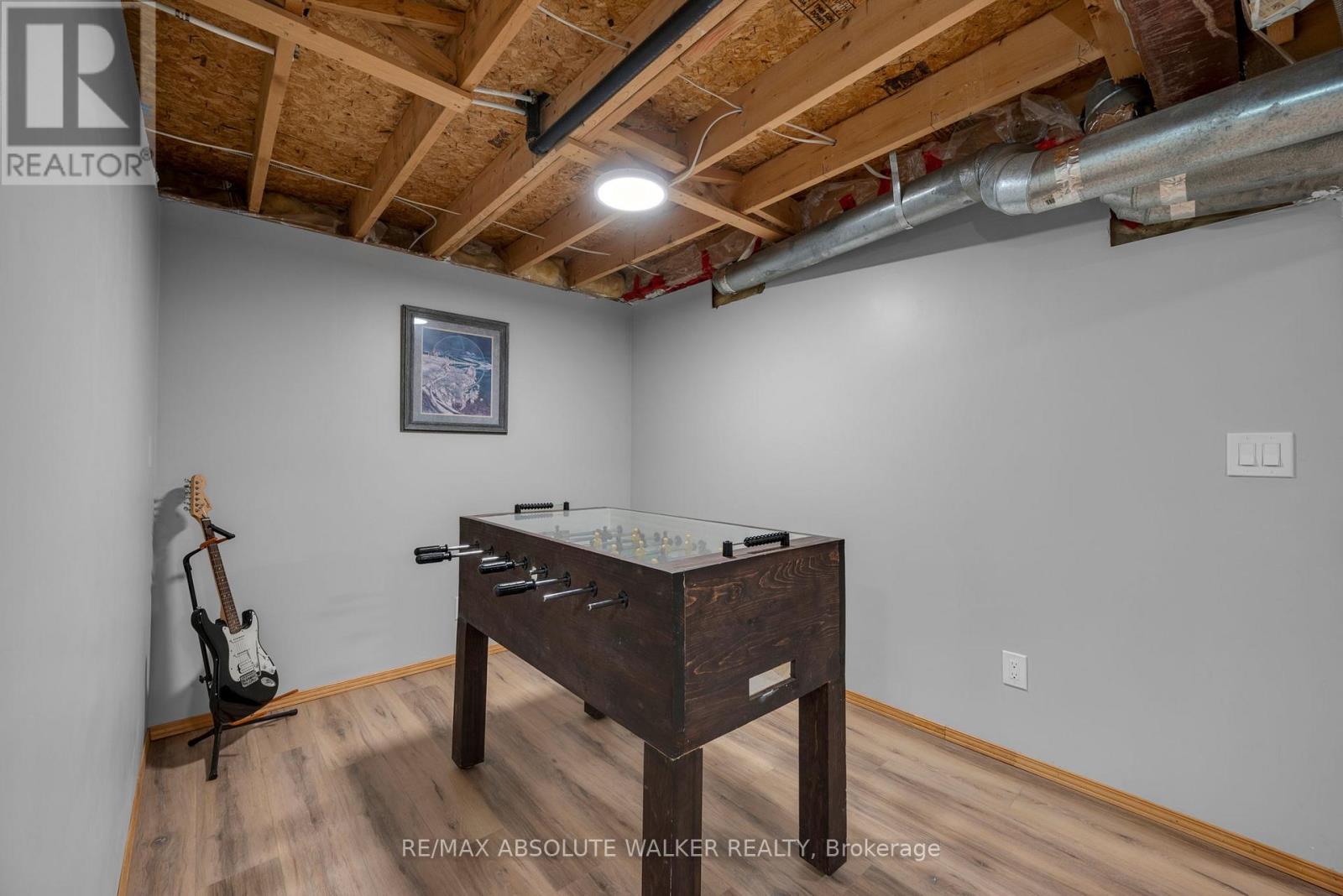 32 Acklam Terrace, Ottawa, Ontario  K2K 2H5 - Photo 20 - X12474374