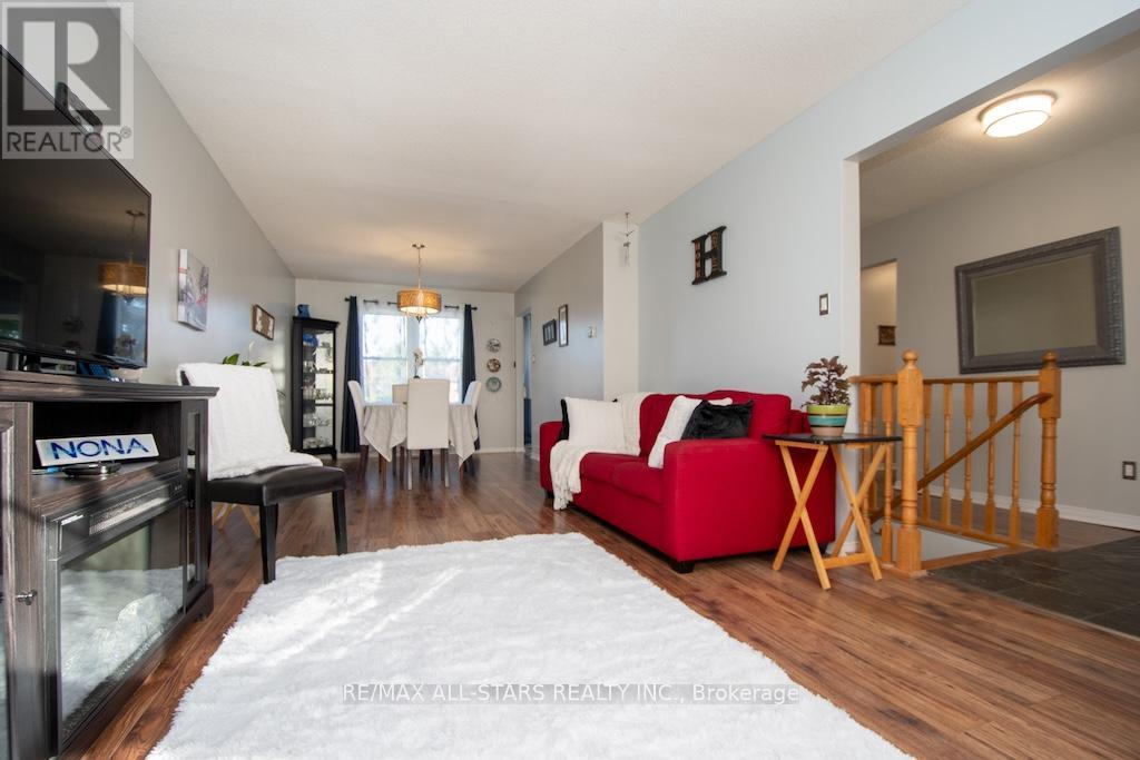 176 Elgin Street, Kawartha Lakes, Ontario  K9V 6B3 - Photo 10 - X12454119