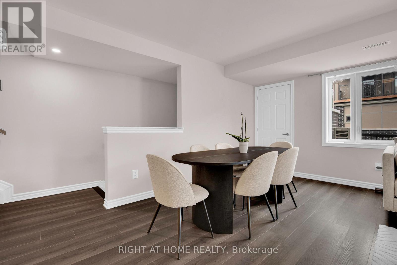 127 Anthracite Private, Ottawa, Ontario  K2J 7C8 - Photo 7 - X12470629