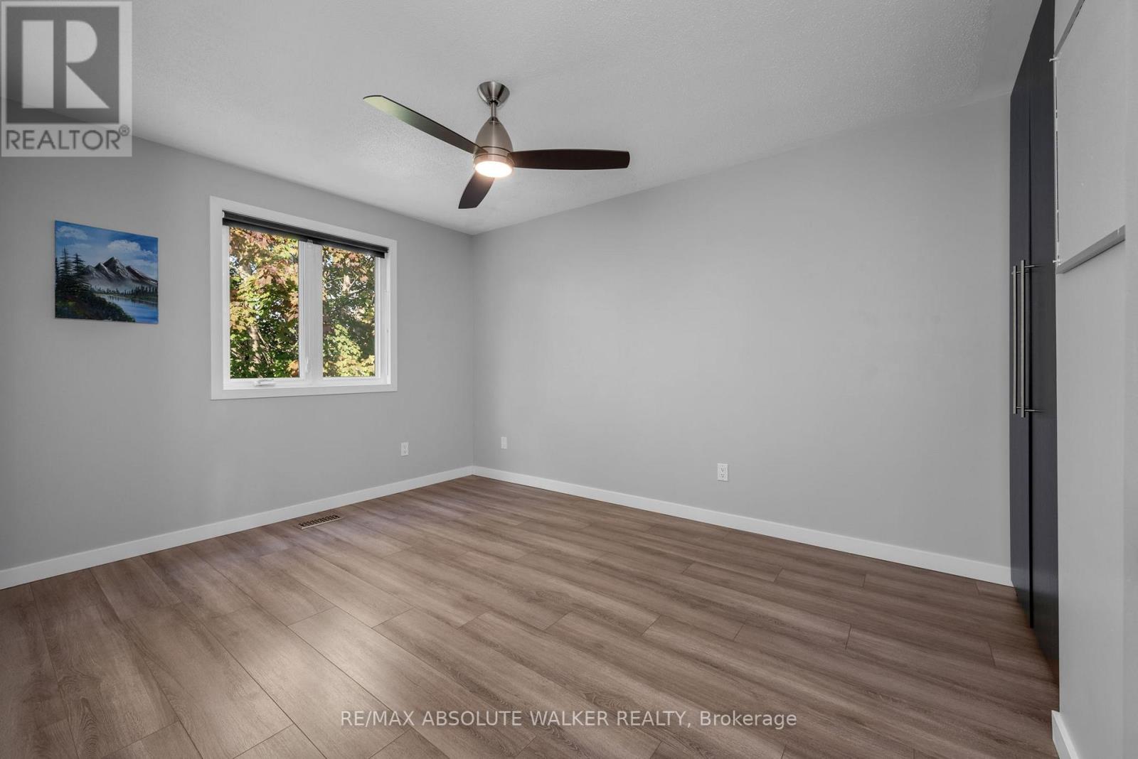 32 Acklam Terrace, Ottawa, Ontario  K2K 2H5 - Photo 14 - X12474374