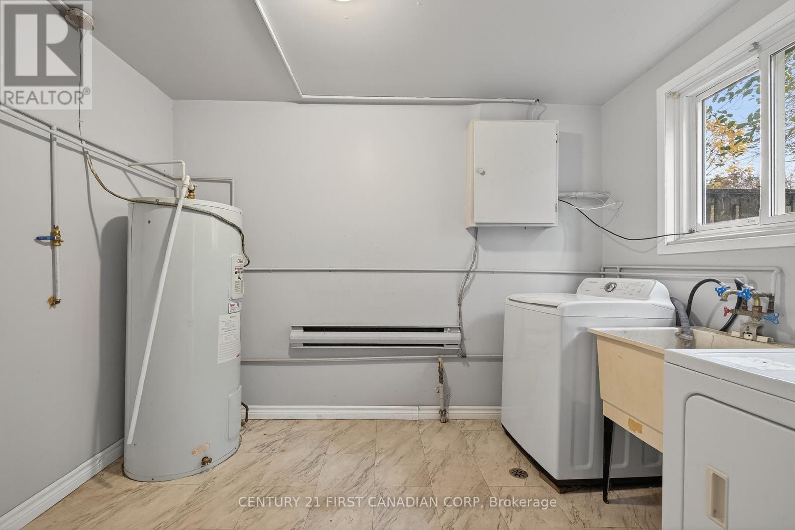 636 Wilkins Street, London South, Ontario  N6C 4Z4 - Photo 7 - X12477854