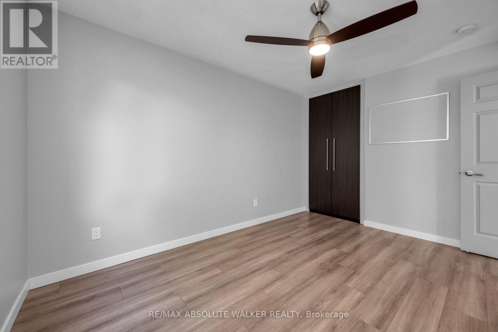 32 Acklam Terrace, Ottawa, Ontario  K2K 2H5 - Photo 15 - X12474374