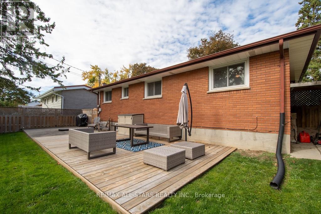 25 Maryknoll Avenue, Kawartha Lakes, Ontario  K9V 1A7 - Photo 36 - X12466084