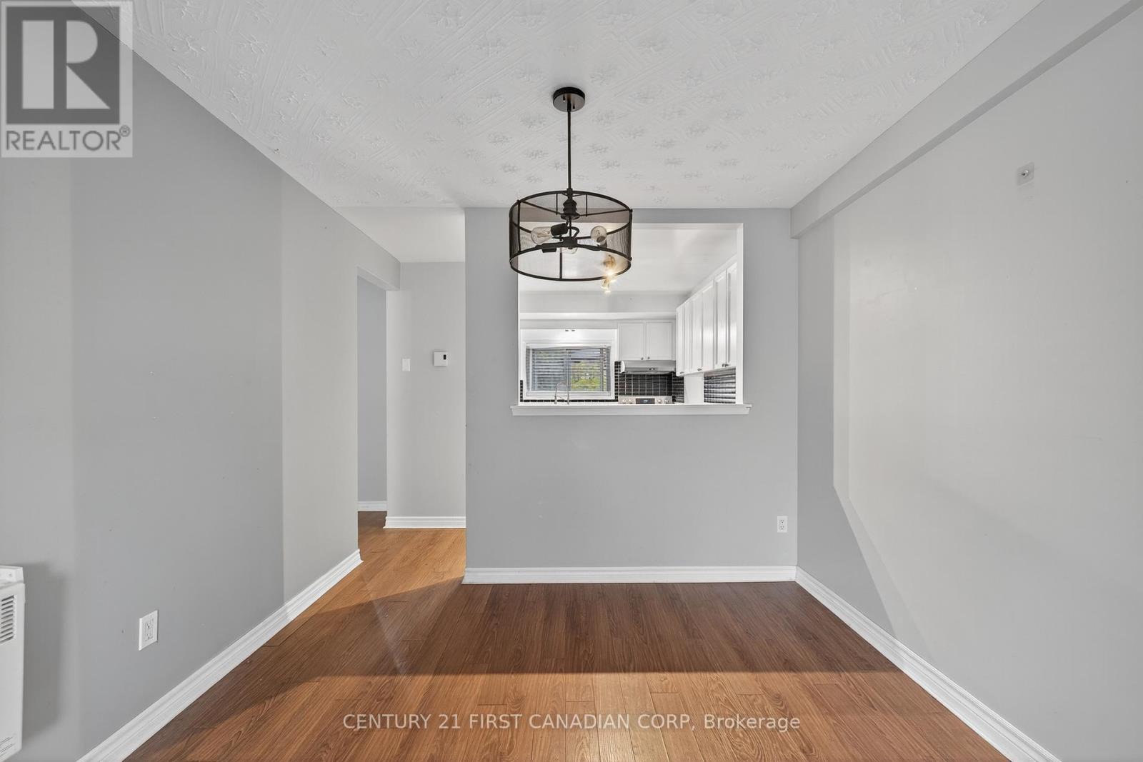 636 Wilkins Street, London South, Ontario  N6C 4Z4 - Photo 11 - X12477854