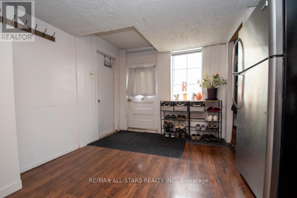 48 Elgin Street, Kawartha Lakes, Ontario  K9V 3W3 - Photo 19 - X12470141