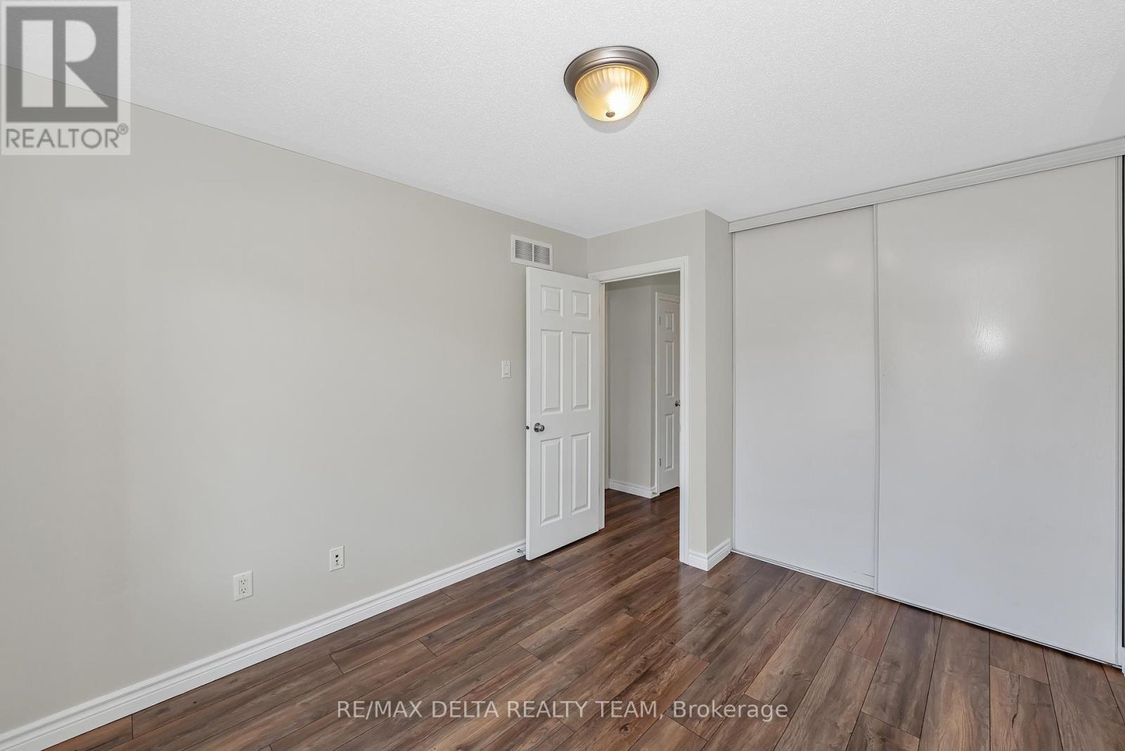 725 Whaley Ridge, Ottawa, Ontario  K4A 0P7 - Photo 13 - X12475941