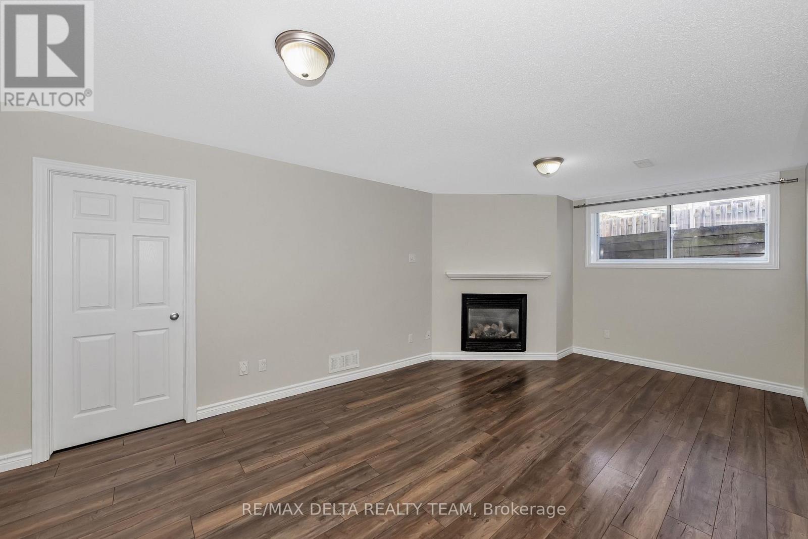 725 Whaley Ridge, Ottawa, Ontario  K4A 0P7 - Photo 24 - X12475941