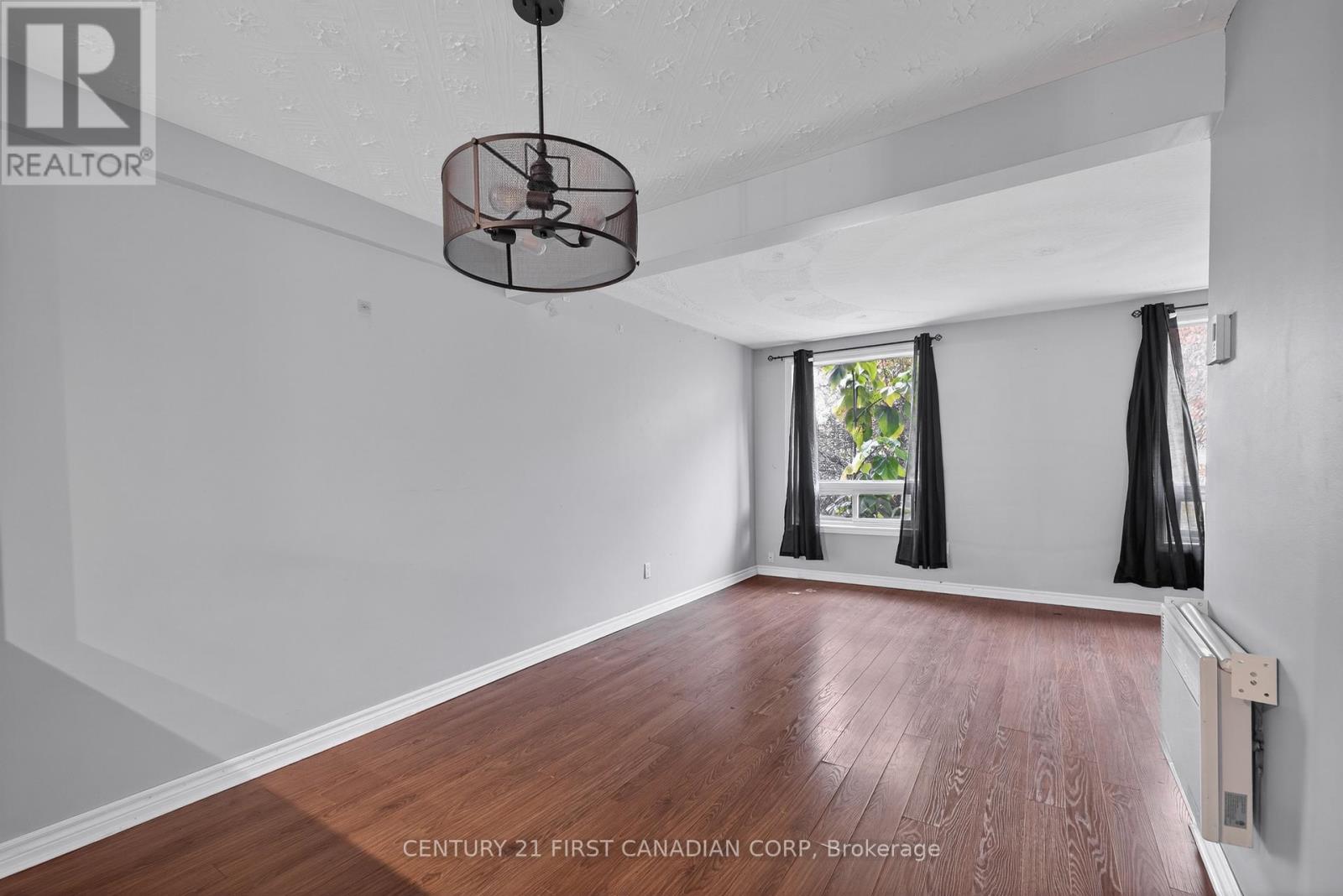 636 Wilkins Street, London South, Ontario  N6C 4Z4 - Photo 9 - X12477854