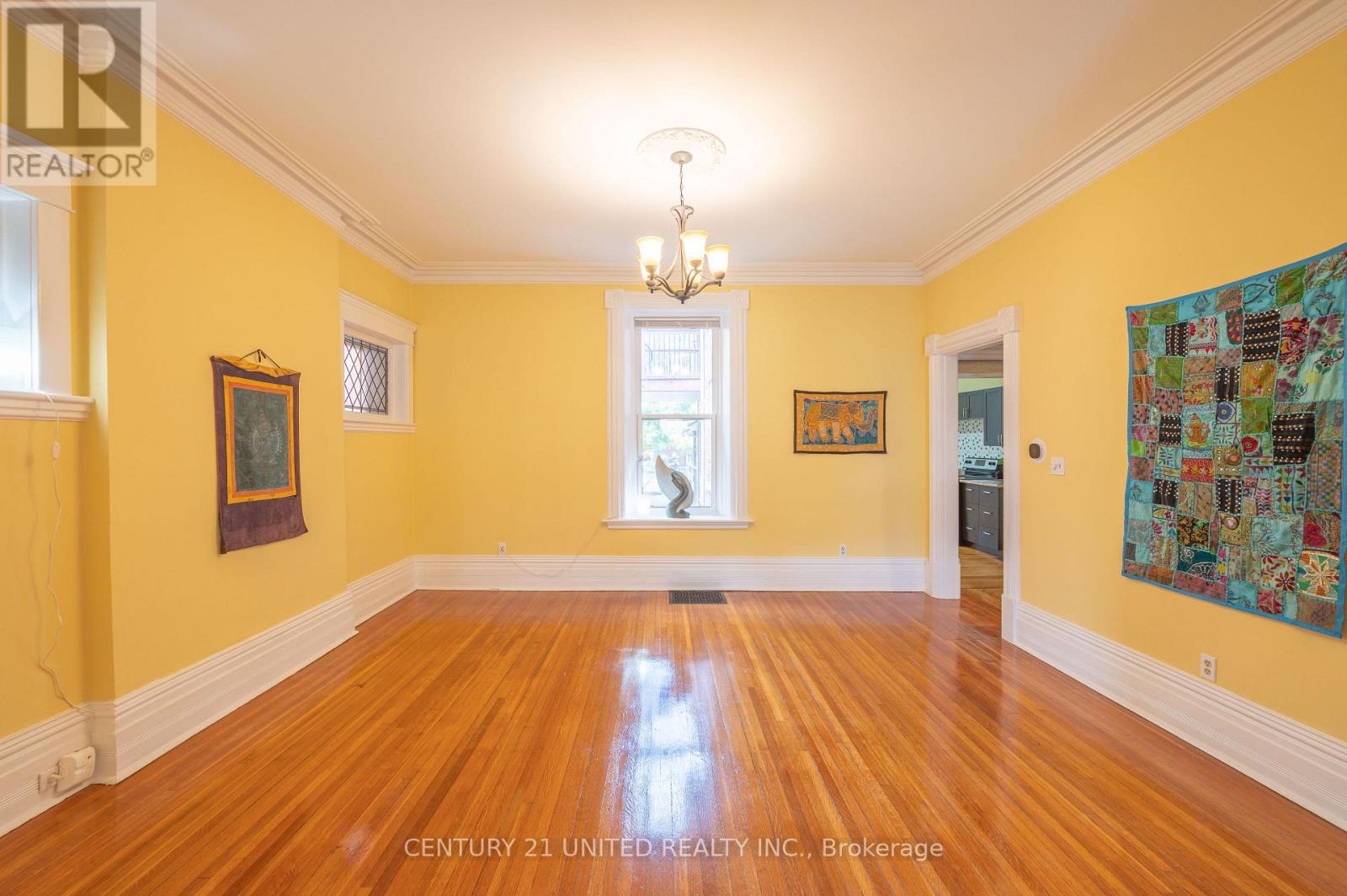 210 Mcdonnel Street, Peterborough, Ontario  K9H 2V9 - Photo 8 - X12476113