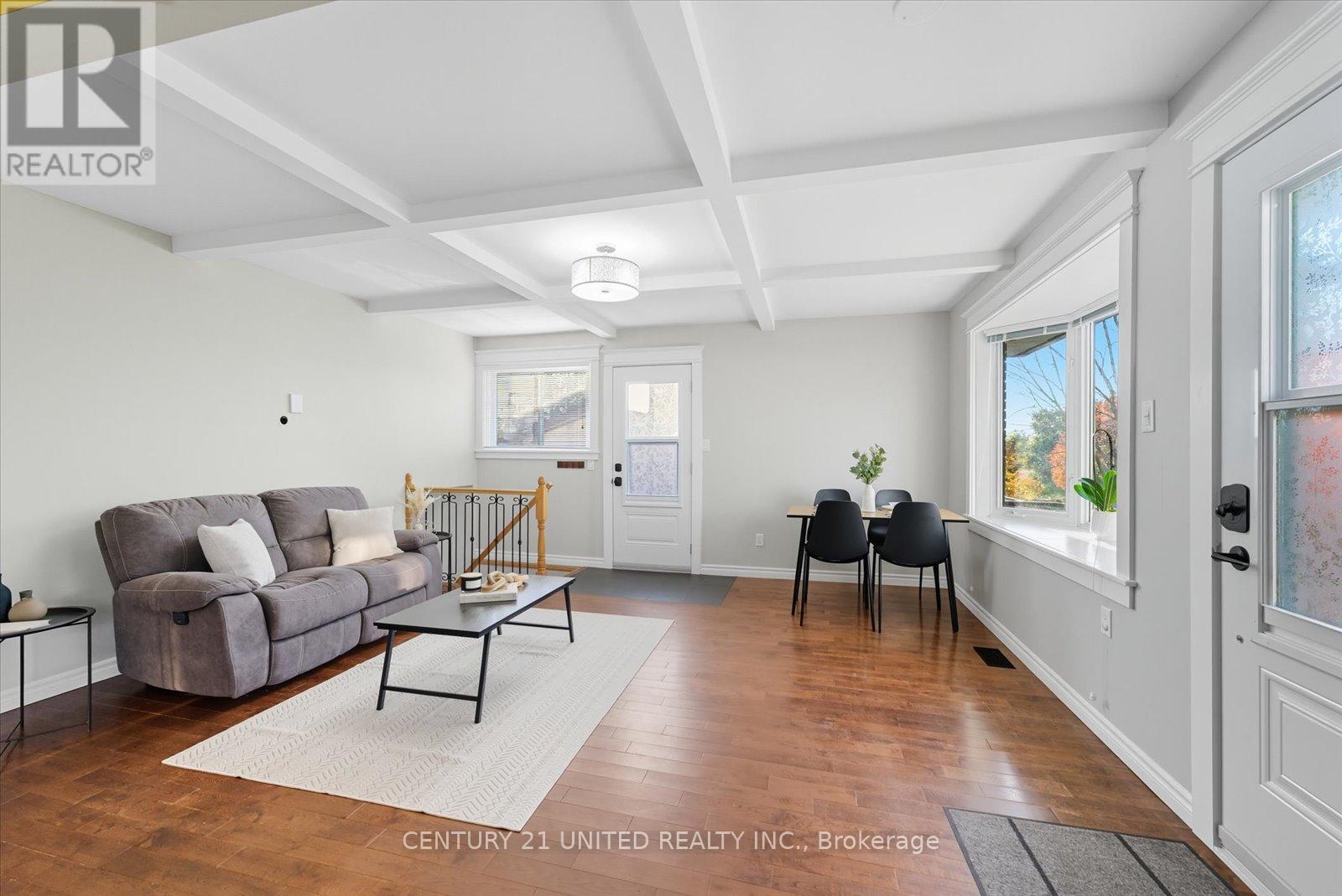 263 Riverview Heights, Peterborough, Ontario  K9J 1A9 - Photo 8 - X12475953