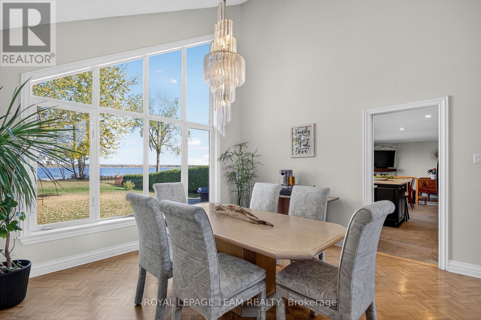 259 Grandview Road, Ottawa, Ontario  K2H 8B9 - Photo 13 - X12474457